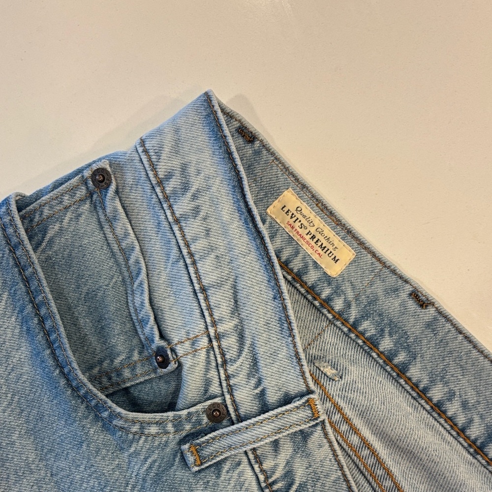 Levi’s 511 Slim Fit Jeans Men’s 38x30 Light Wash Premium Denim Stretch - Picture 3 of 5